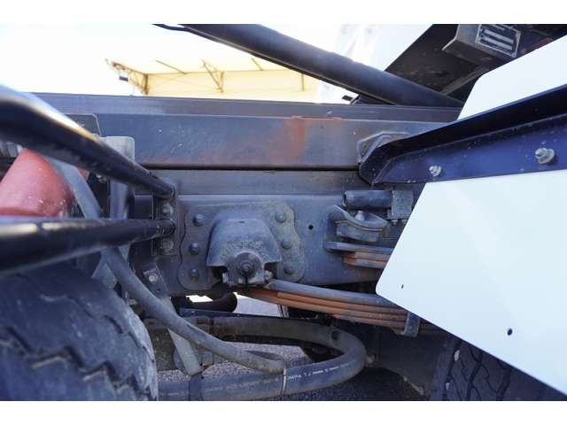 HINO DUTRO 2012 Image 31