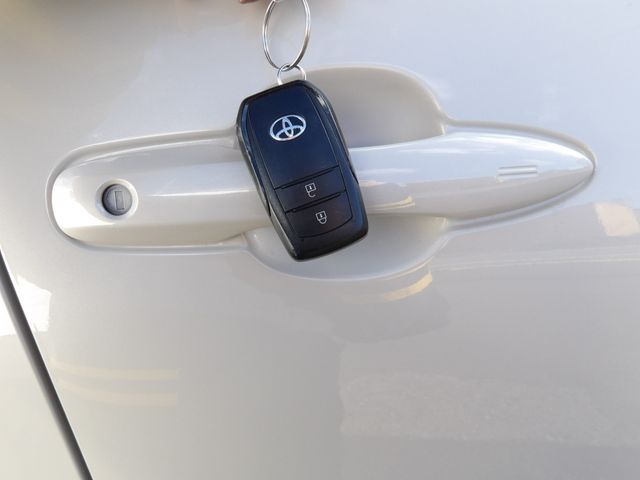 TOYOTA AQUA 2023 Image 31