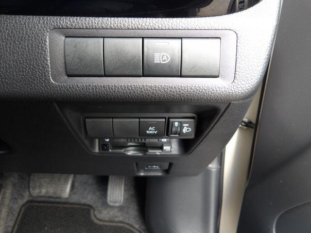 TOYOTA AQUA 2023 Image 31