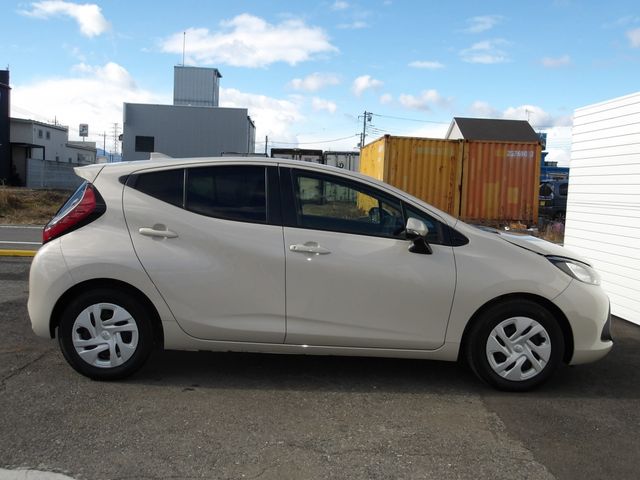 TOYOTA AQUA 2023 Image 31