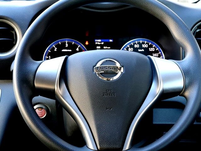 NISSAN NV350 CARAVAN 2019 Image 31