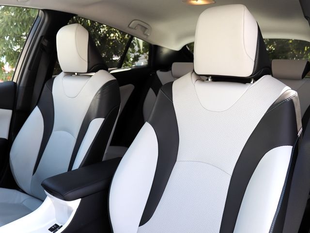 TOYOTA PRIUS PHV 2017 Image 31