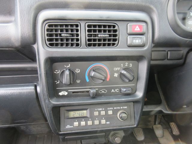 HONDA ACTY TRUCK 4WD 2001 Image 31
