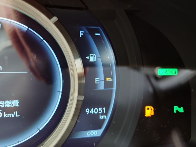 TOYOTA LEXUS RC300H 2015 Image 31