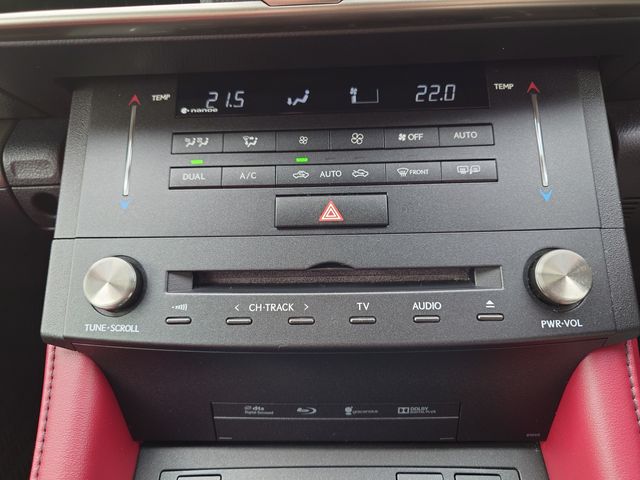 TOYOTA LEXUS RC300H 2015 Image 31