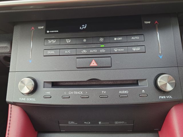 TOYOTA LEXUS RC300H 2015 Image 31