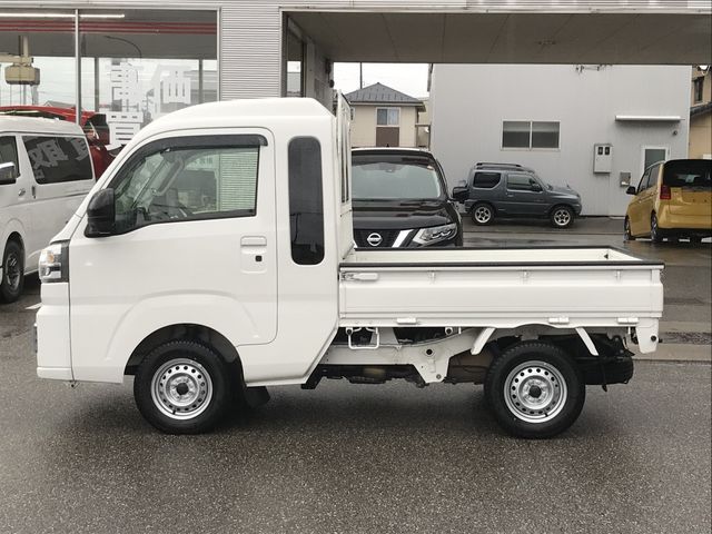 DAIHATSU HIJET TRUCK 4WD 2022 Image 31