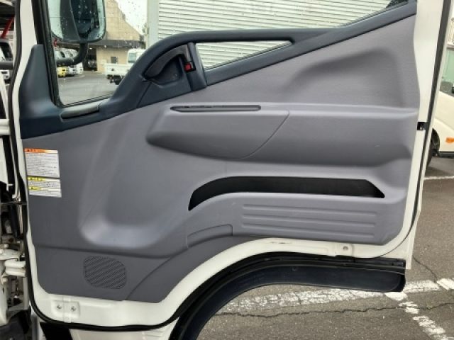 MITSUBISHI CANTER 2011 Image 31