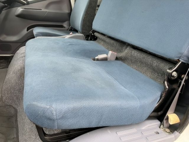 MITSUBISHI CANTER 2011 Image 31