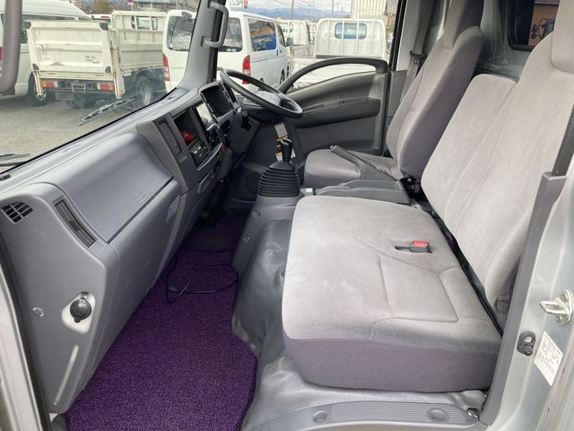 ISUZU ELF 2012 Image 31