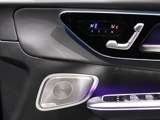 MERCEDES BENZ MERCEDES AMG GLCCLAS 2025 Image 31