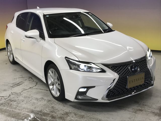 TOYOTA LEXUS CT200H 2018 Image 31