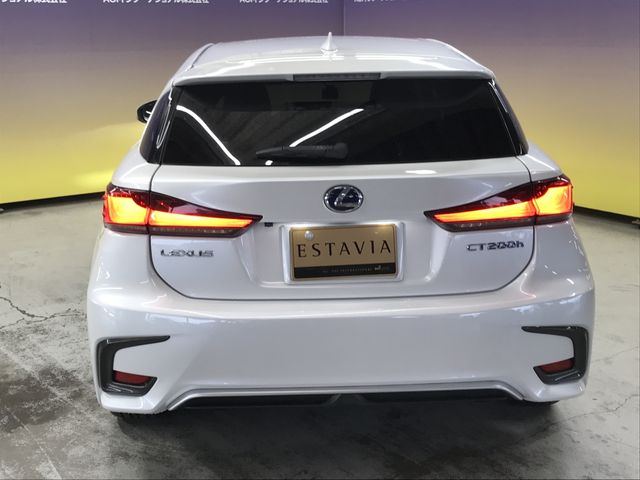 TOYOTA LEXUS CT200H 2018 Image 31