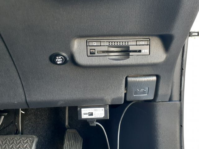 TOYOTA PRIUS 2014 Image 31