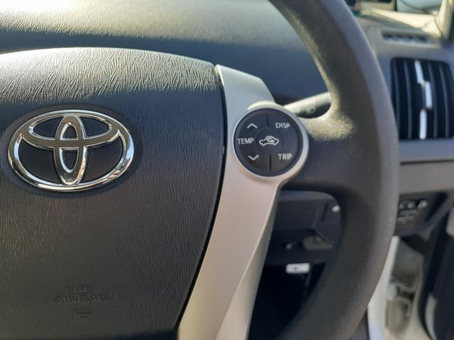 TOYOTA PRIUS 2014 Image 31