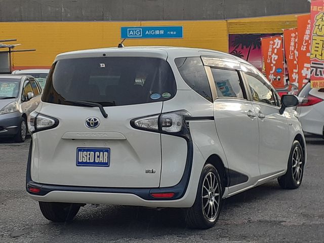 TOYOTA SIENTA HYBRID 2015 Image 31