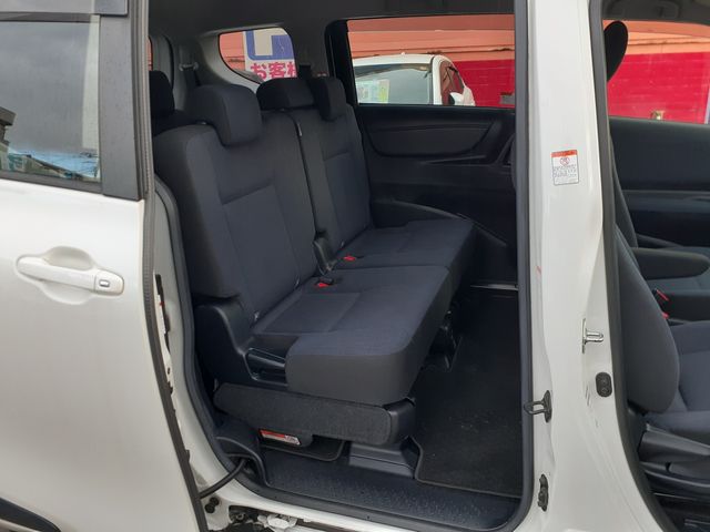 TOYOTA SIENTA HYBRID 2015 Image 31