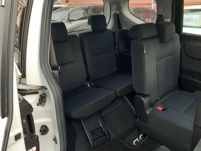 TOYOTA SIENTA HYBRID 2015 Image 31