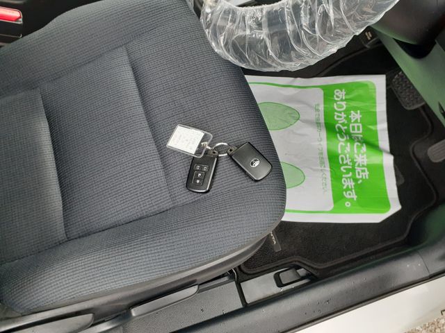 TOYOTA SIENTA HYBRID 2015 Image 31