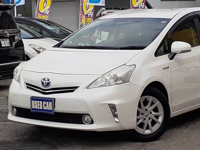 TOYOTA PRIUS ALPHA 2012 Image 31