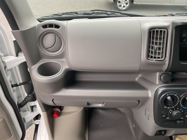 SUZUKI EVERY VAN 2025 Image 31