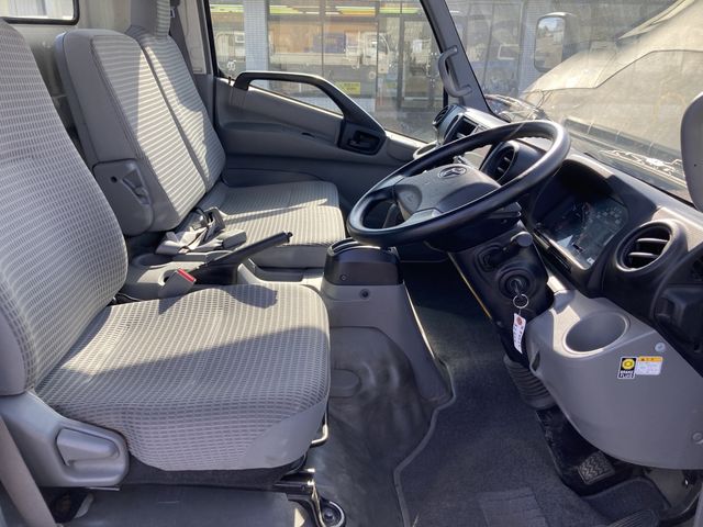 TOYOTA DYNA 2019 Image 31