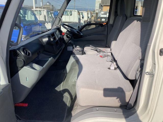 TOYOTA DYNA 2019 Image 31