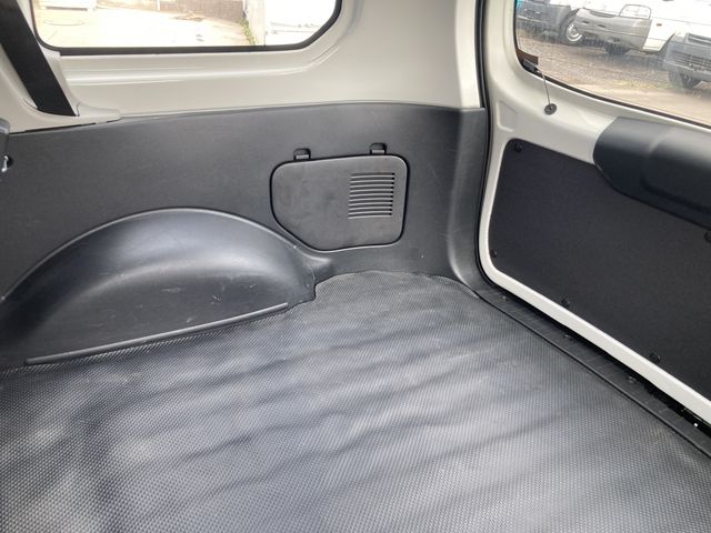 TOYOTA PROBOX VAN 4WD 2020 Image 31