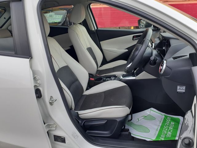 MAZDA DEMIO 2017 Image 31