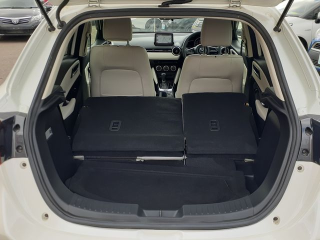 MAZDA DEMIO 2017 Image 31