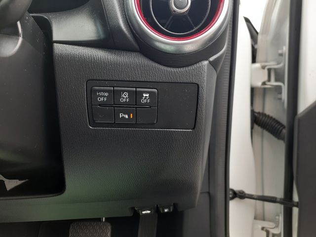 MAZDA DEMIO 2017 Image 31