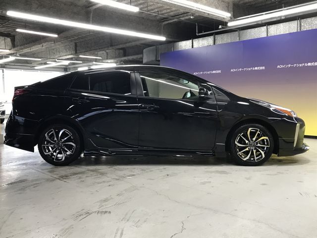 TOYOTA PRIUS 2021 Image 31