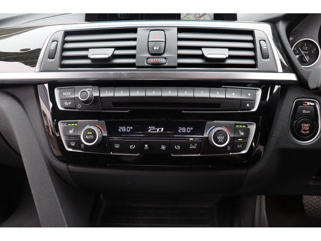 BMW 3SERIES TOURING 2018 Image 31