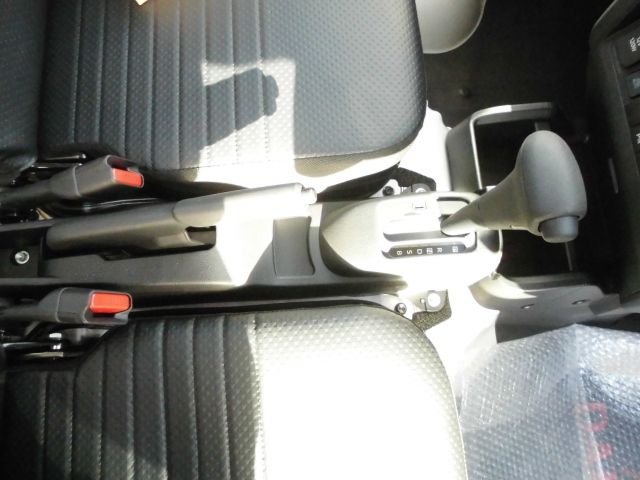 DAIHATSU HIJET TRUCK 4WD 2025 Image 31