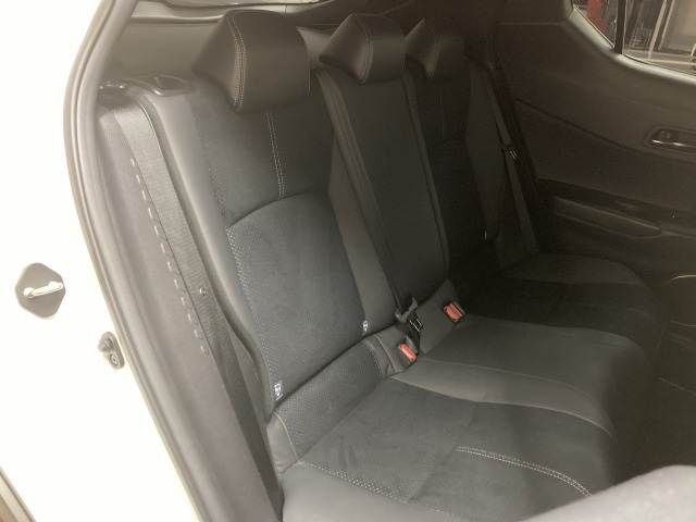 TOYOTA C-HR 2020 Image 31