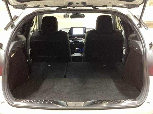 TOYOTA C-HR 2020 Image 31