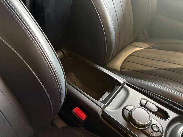 BMW MINI COOPER SD C 2018 Image 31