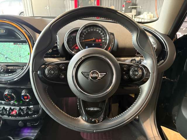BMW MINI COOPER SD C 2018 Image 31