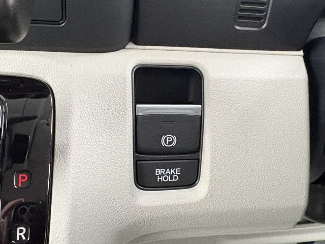 HONDA N BOX 2025 Image 31