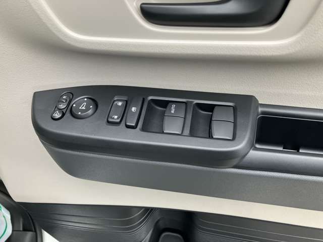 HONDA N BOX 2025 Image 31