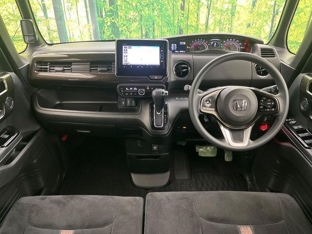 HONDA N BOX CUSTOM 2018 Image 31