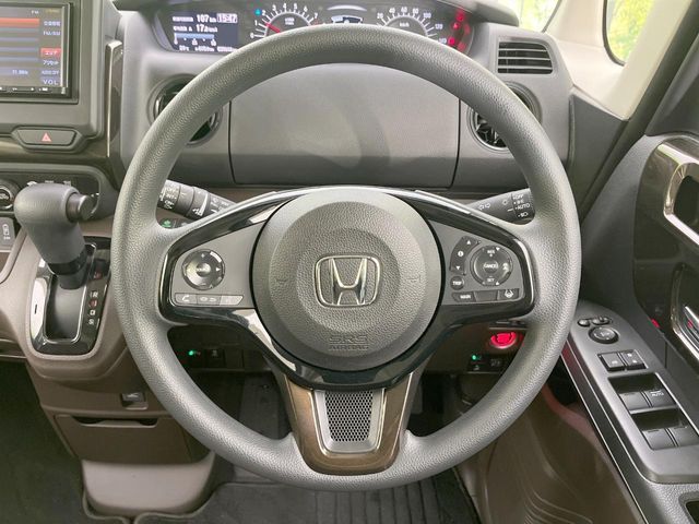 HONDA N BOX 2021 Image 31