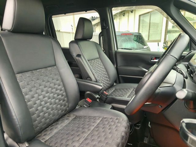 TOYOTA VOXY 2023 Image 31