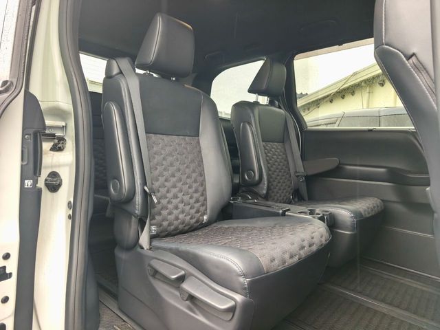 TOYOTA VOXY 2023 Image 31