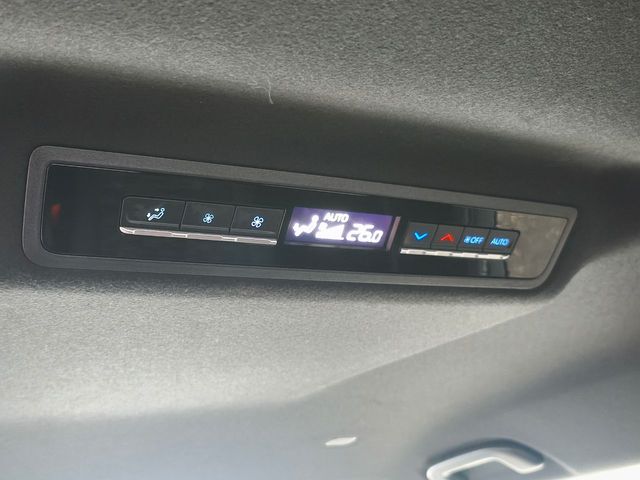 TOYOTA VOXY 2023 Image 31