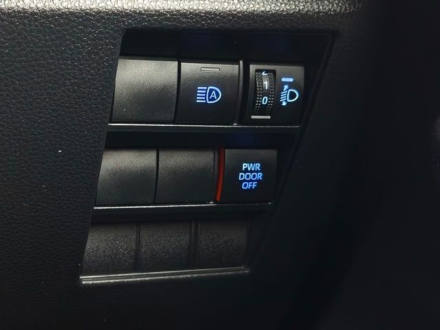 TOYOTA VOXY 2023 Image 31