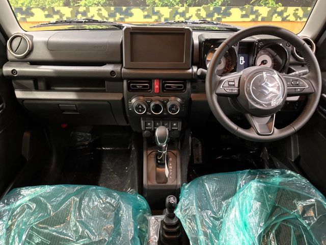 SUZUKI JIMNY NOMADE 2025 Image 31