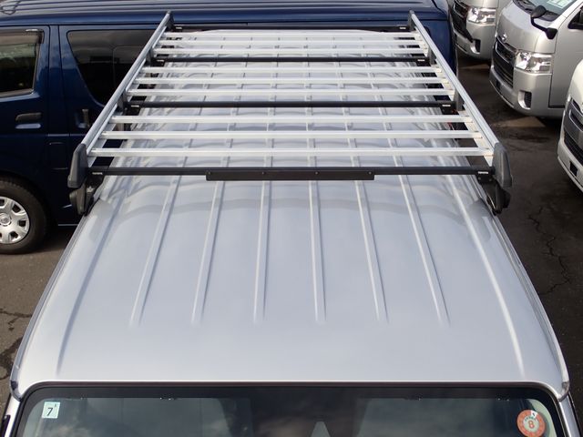 TOYOTA HIACE VAN 1.15T 2WD 2018 Image 31