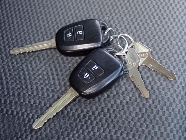 TOYOTA HIACE VAN 1.15T 2WD 2018 Image 31