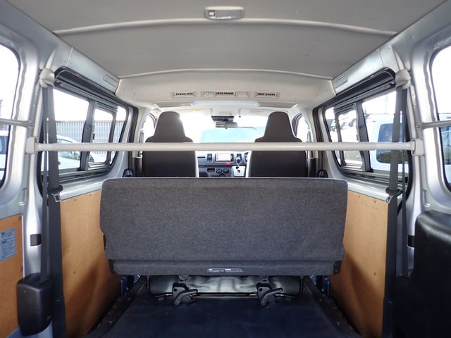 TOYOTA HIACE VAN 1.15T 2WD 2018 Image 31